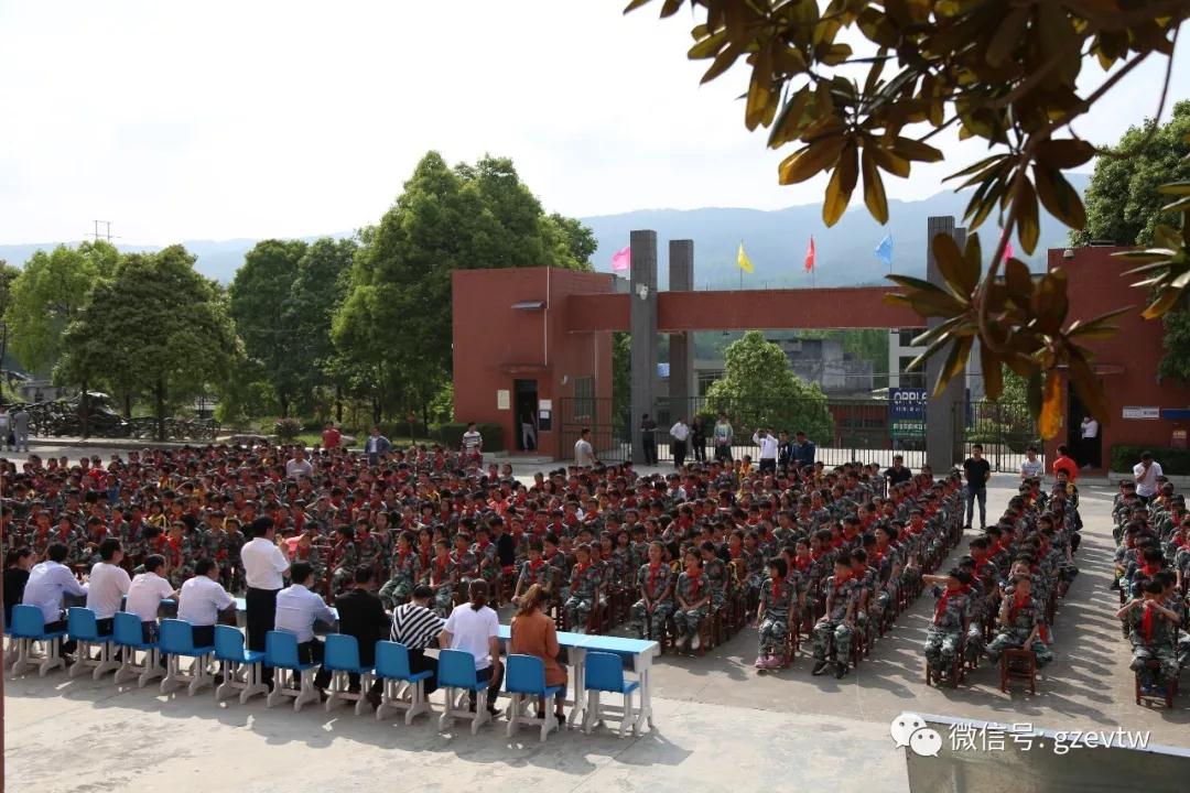 今年会jinnianhuicom“青春有伴·我不孤单”系列主题帮扶活动之“微扶贫·微心愿”(图3)