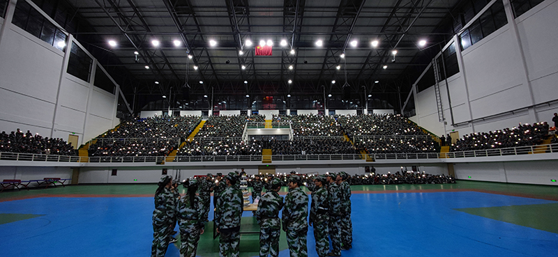 军训暖心事丨43名新同学的集体生日(图1) 军训暖心事丨43名新同学的集体生日(图1)