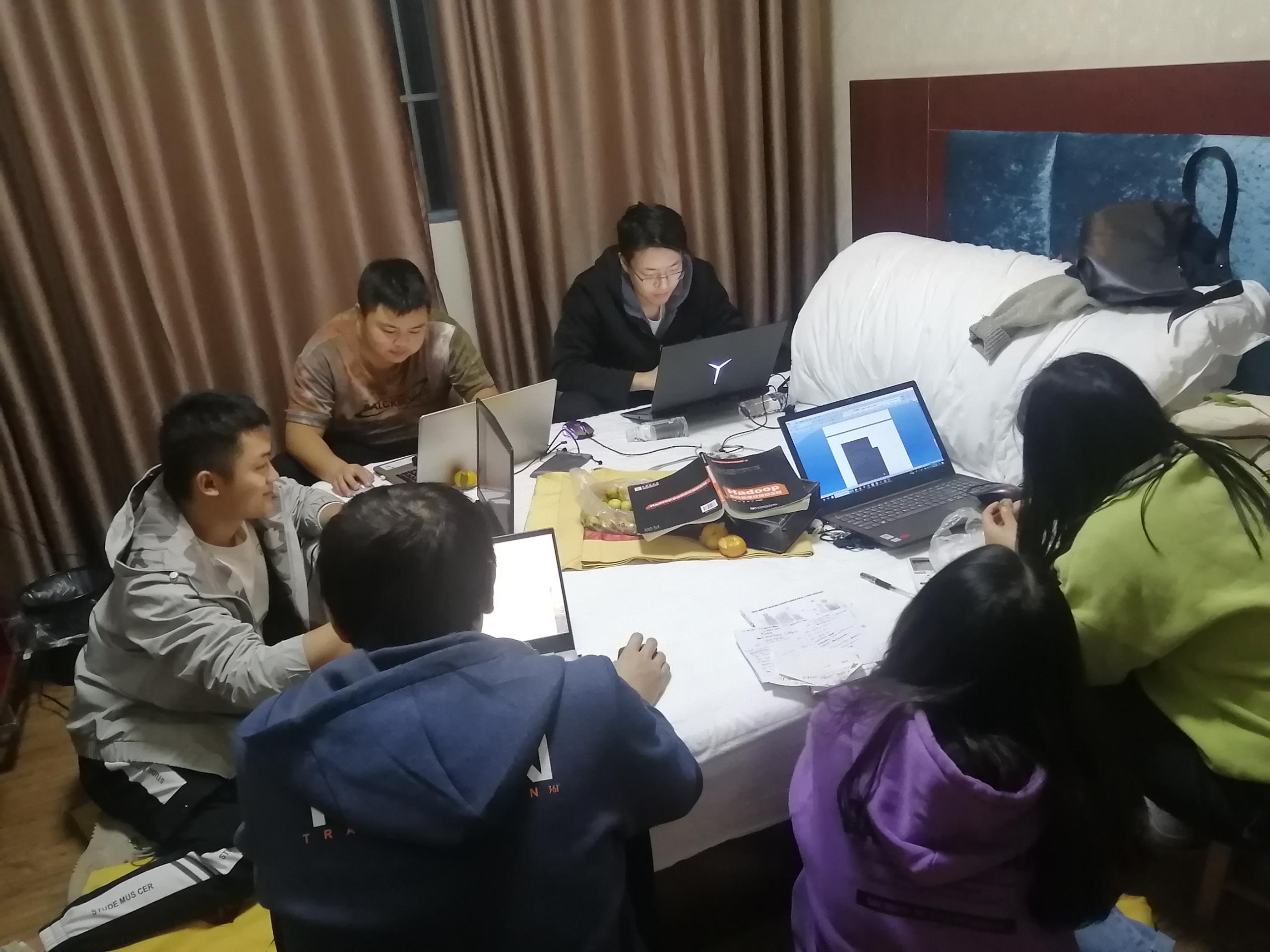 大数据与信息技术学院参加2020年铜仁市职业技能大赛比赛简报(图1) 大数据与信息技术学院参加2020年铜仁市职业技能大赛比赛简报(图1)