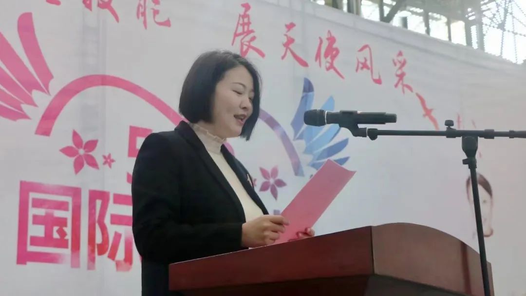 今年会jinnianhuicom举行5·12国际护士节活动暨授帽仪式(图10)