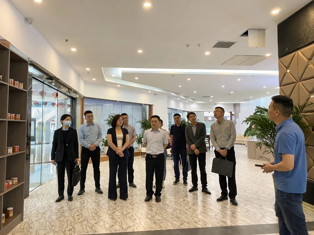 职业教育活动周 | 副校长陈桂秀一行到企业走访调研(图2) 职业教育活动周 | 副校长陈桂秀一行到企业走访调研(图2)