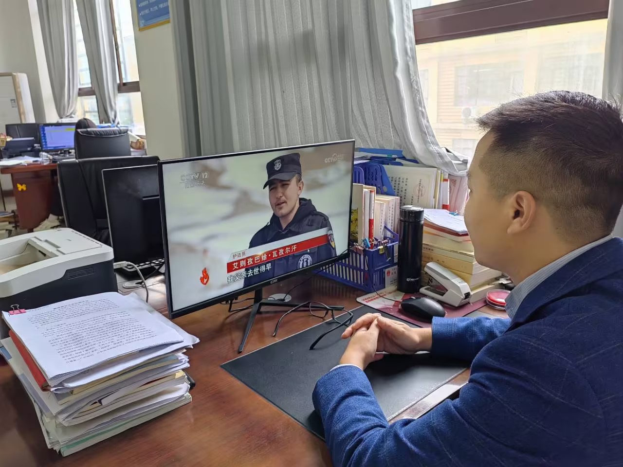 榜样如炬，追光前行—今年会全体教师党员收看《榜样的力量（第二季）》专题节目(图3)