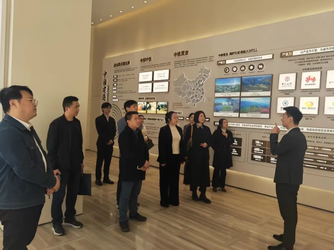 访企拓岗促就业 校政企行共赋能—— 副校长陈桂秀一行开展“筑人才·强省会”访企拓岗工作(图4) 访企拓岗促就业 校政企行共赋能—— 副校长陈桂秀一行开展“筑人才·强省会”访企拓岗工作(图4)