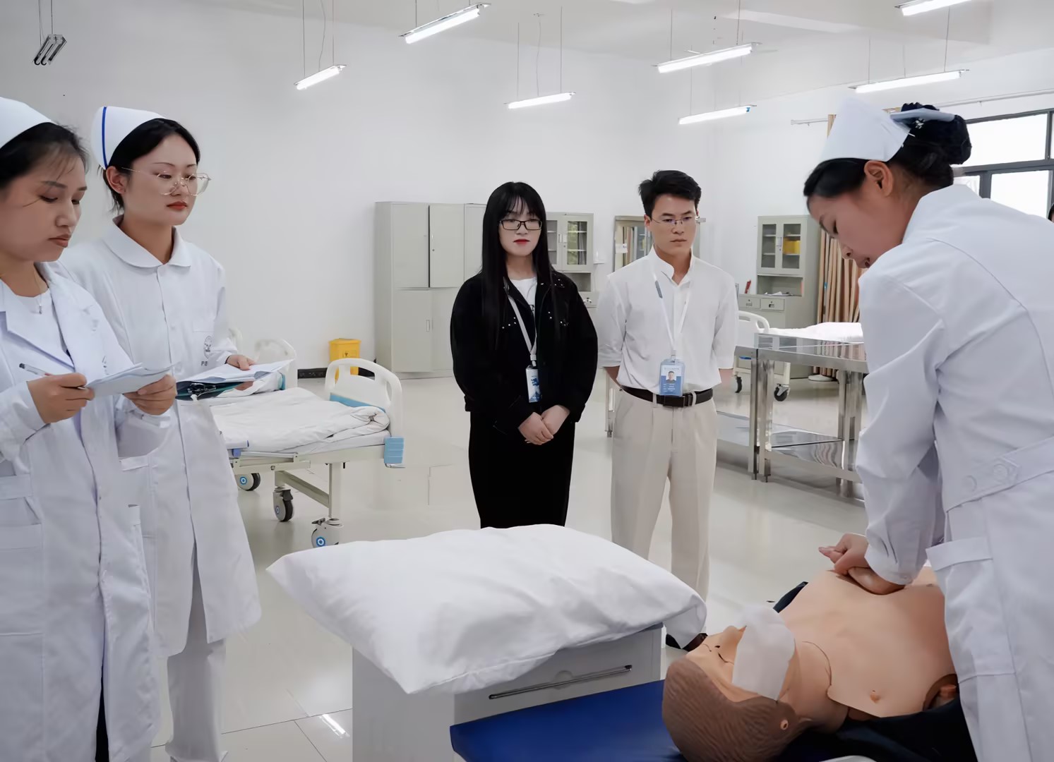 比学赶超强技能·业务比武展风采 ——今年会jinnianhuicom第七届护理技能大赛圆满举办(图8)