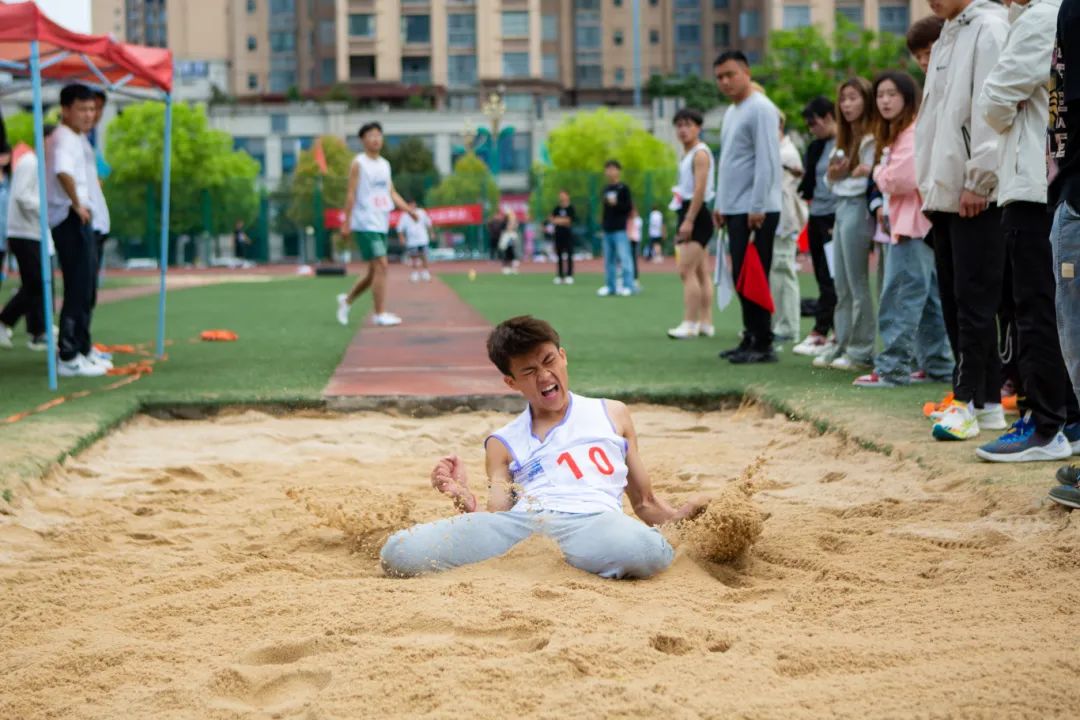 拼搏不落幕 青春正当时丨今年会jinnianhuicom第九届田径运动会圆满闭幕(图13) 拼搏不落幕 青春正当时丨今年会jinnianhuicom第九届田径运动会圆满闭幕(图13)