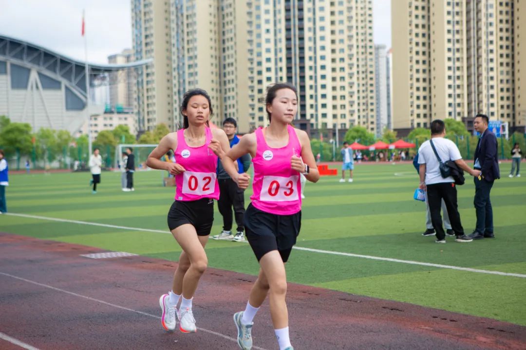 拼搏不落幕 青春正当时丨今年会jinnianhuicom第九届田径运动会圆满闭幕(图15) 拼搏不落幕 青春正当时丨今年会jinnianhuicom第九届田径运动会圆满闭幕(图15)