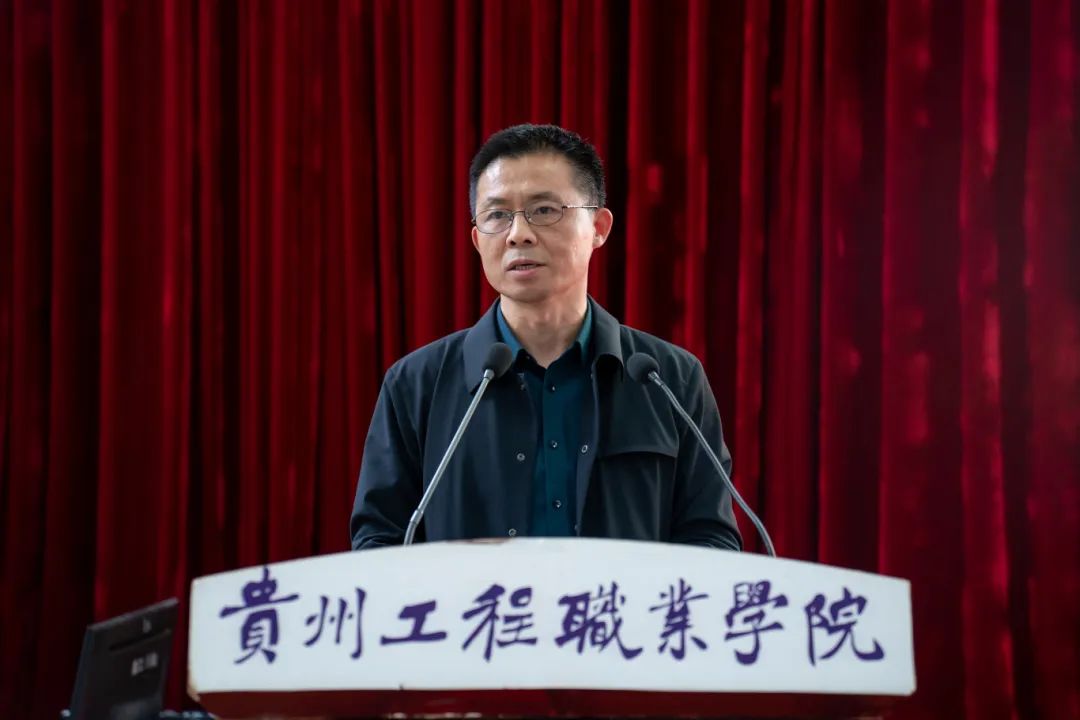 今年会召开2024年春季学期征兵工作总结暨秋季学期征兵工作动员大会(图5)