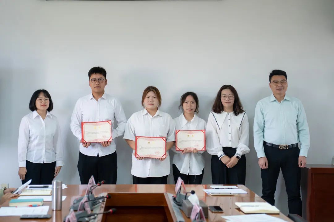 今年会jinnianhuicom举行融媒体中心揭牌仪式(图6)