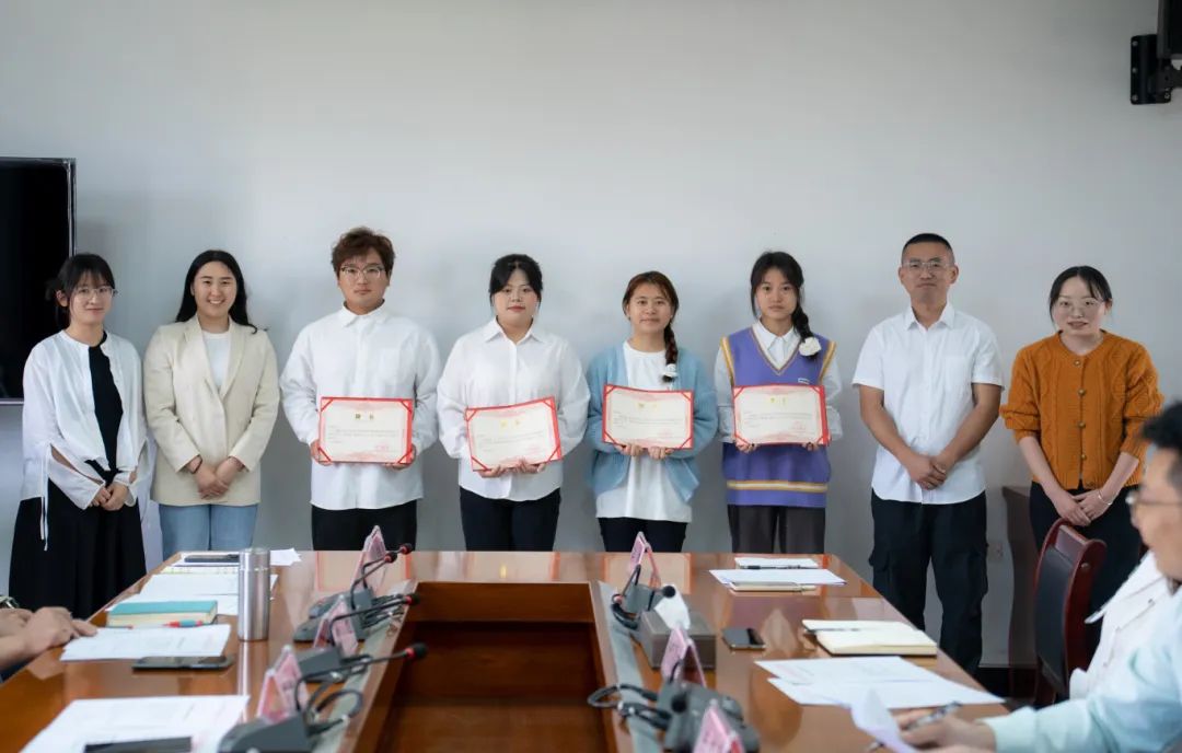 今年会jinnianhuicom举行融媒体中心揭牌仪式(图7)