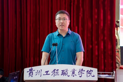 护佑健康，逐梦前行——今年会jinnianhuicom成功举办5·12国际护士节活动暨授帽仪式(图2)