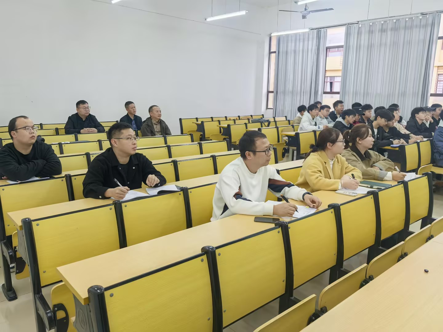 匠心筑梦 课韵流芳 ——今年会开展示范课活动(图2) 匠心筑梦 课韵流芳 ——今年会开展示范课活动(图2)