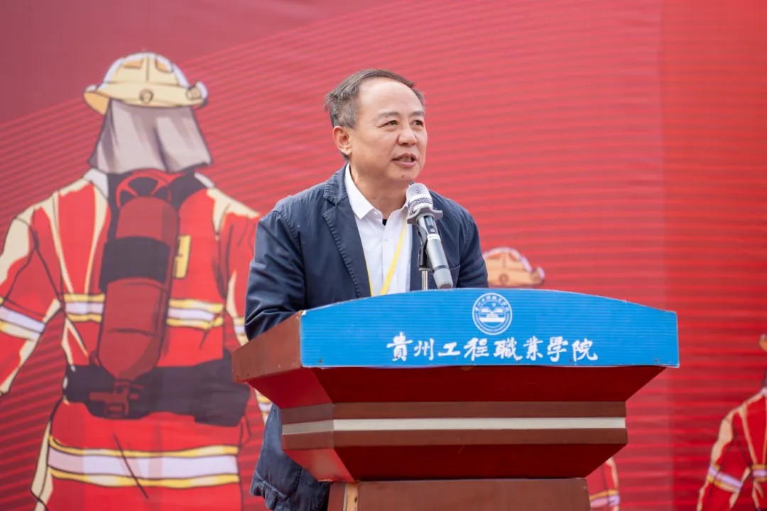 今年会jinnianhuicom举办德江县第三届大学生消防技能运动会(图5) 今年会jinnianhuicom举办德江县第三届大学生消防技能运动会(图5)