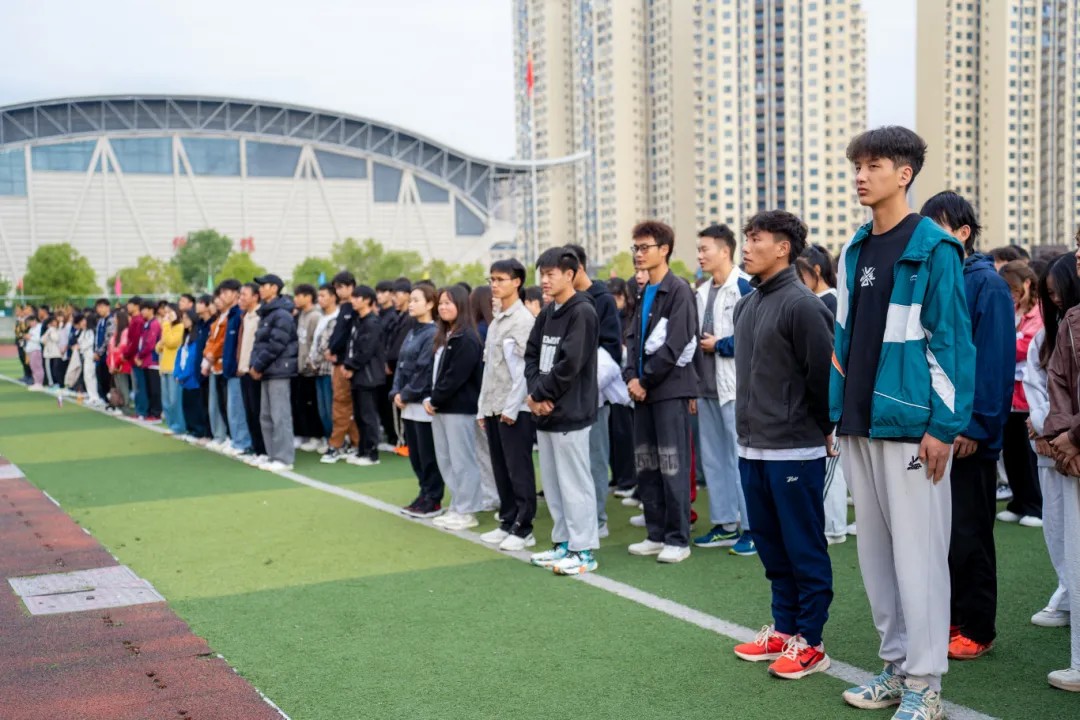 今年会jinnianhuicom举办德江县第三届大学生消防技能运动会(图7) 今年会jinnianhuicom举办德江县第三届大学生消防技能运动会(图7)