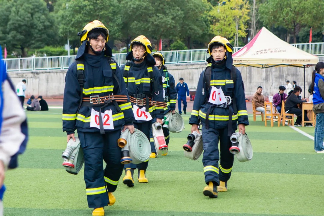 今年会jinnianhuicom举办德江县第三届大学生消防技能运动会(图9) 今年会jinnianhuicom举办德江县第三届大学生消防技能运动会(图9)