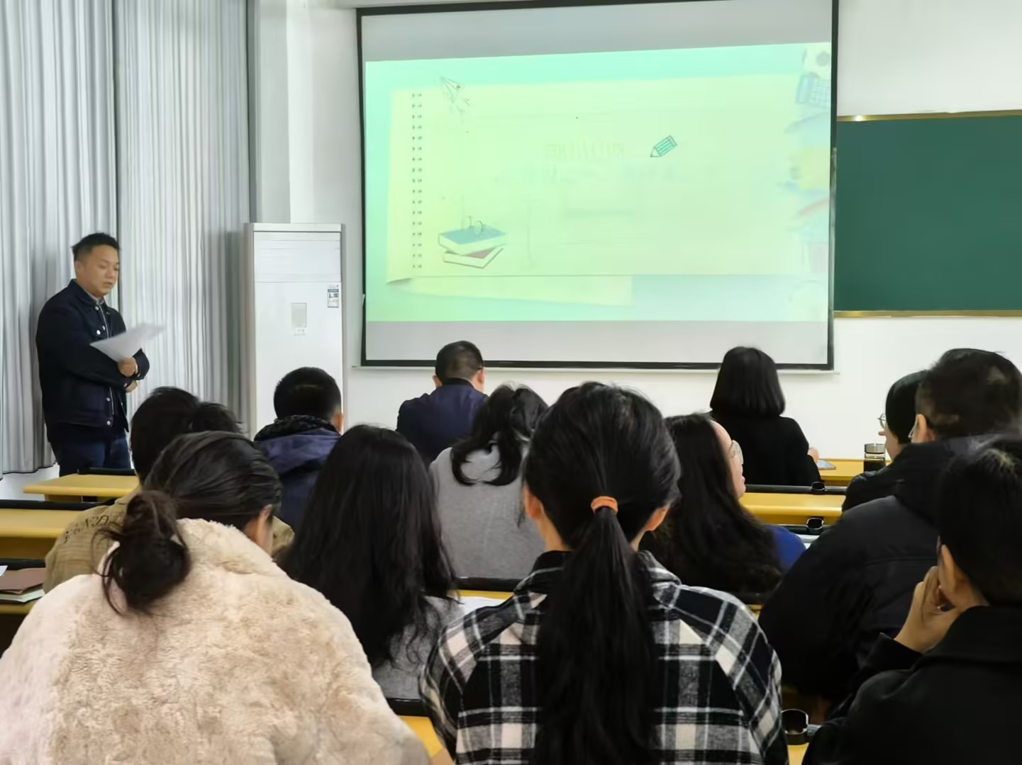 用青春坚守,为天使护航—护理学院开展辅导员"说主题班会"竞赛活动(图2) 用青春坚守,为天使护航—护理学院开展辅导员"说主题班会"竞赛活动(图2)