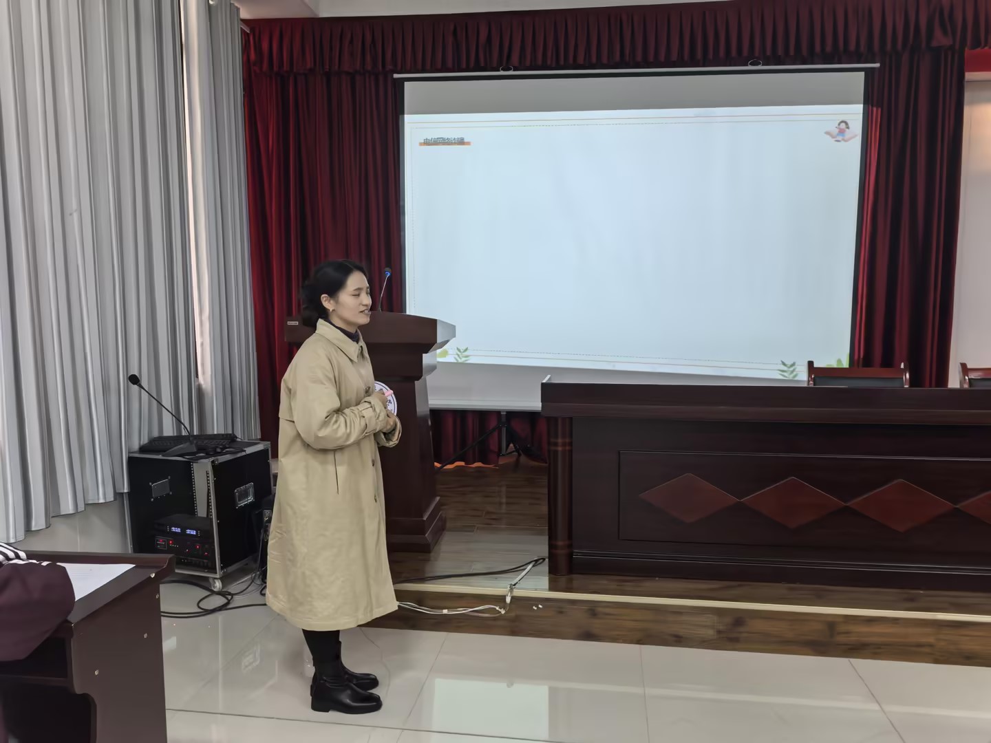 装备制造与信息技术学院举办 辅导员“说主题班会”竞赛活动(图6) 装备制造与信息技术学院举办 辅导员“说主题班会”竞赛活动(图6)