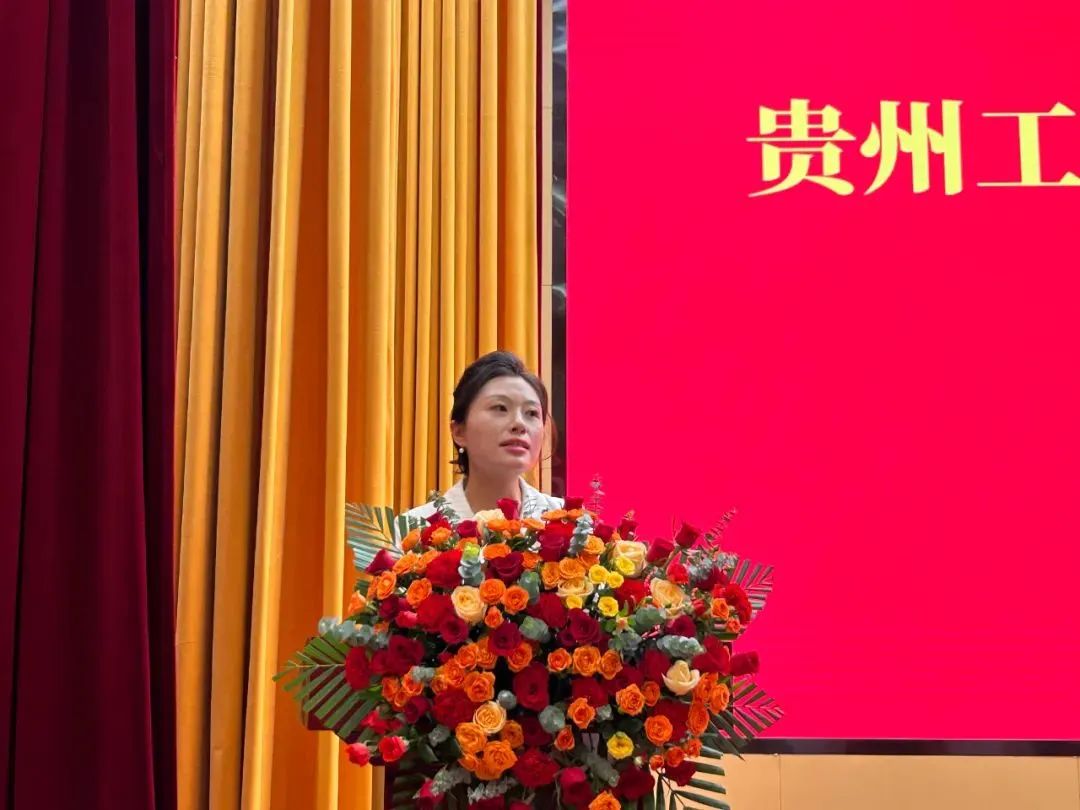 今年会jinnianhuicom成人高等教育2025级新生开学典礼圆满举行(图5)