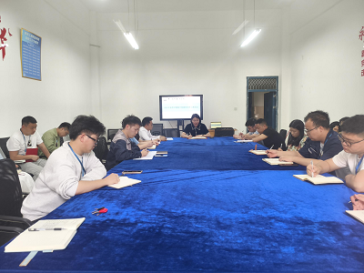 智能制造与汽车工程学院召开2025年春季学期期中师德师风警示教育大会(图1) 智能制造与汽车工程学院召开2025年春季学期期中师德师风警示教育大会(图1)