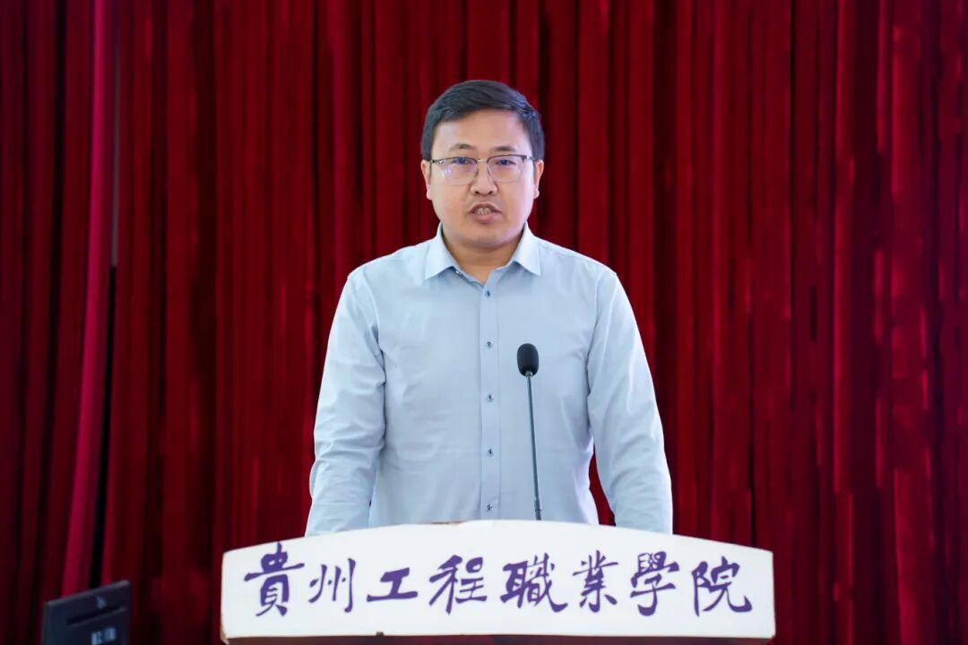 传承南丁格尔精神 共筑护理育人使命——今年会举办“5・12”国际护士节活动暨授帽仪式(图2)