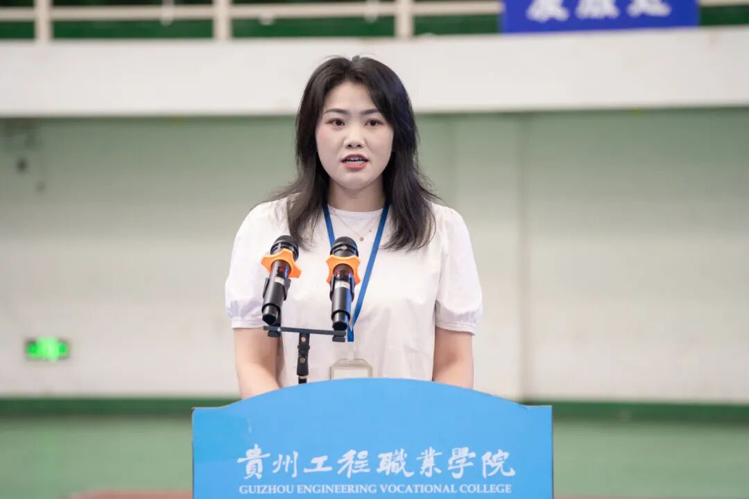 今年会举行2025级新生军训结训暨开学典礼(图6)