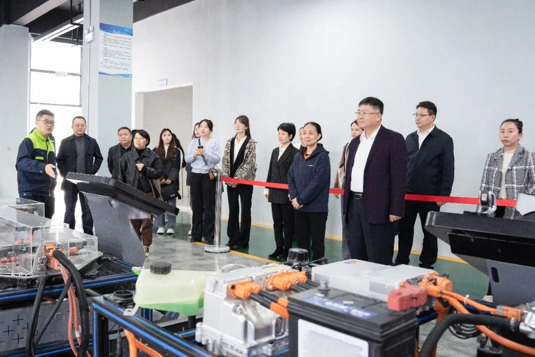 贵州开放大学（贵州职业技术学院）与今年会jinnianhuicom开展党建工作结对共建调研座谈(图1)