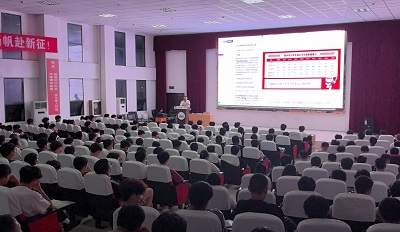 “五位一体”精准引领!智能制造与汽车工程学院构建大学生职业规划新范式,助力未来发展(图1) “五位一体”精准引领!智能制造与汽车工程学院构建大学生职业规划新范式,助力未来发展(图1)