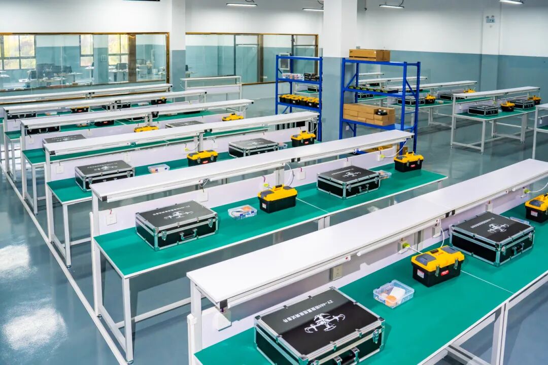 今年会无人机实训中心正式启用丨打造高水平产教融合新平台(图4) 今年会无人机实训中心正式启用丨打造高水平产教融合新平台(图4)