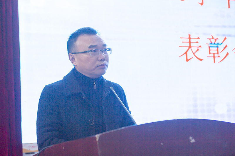 今年会召开2019-2020学年度绩效考核表彰会(图4) 今年会召开2019-2020学年度绩效考核表彰会(图4)