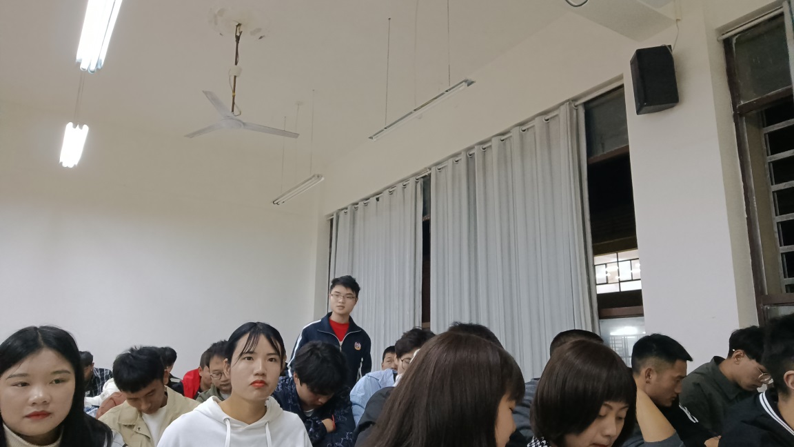 交通学院召开学生座谈会(图3) 交通学院召开学生座谈会(图3)